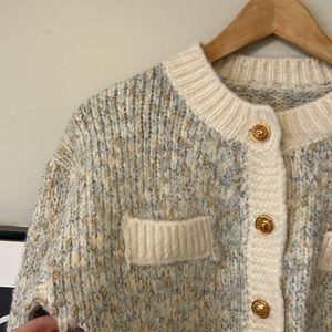 BNWT - M - button cardigan